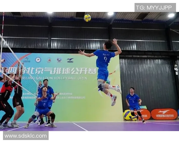 排球战术分析：北京排球队荣膺全国第二名的背后故事与策略探讨