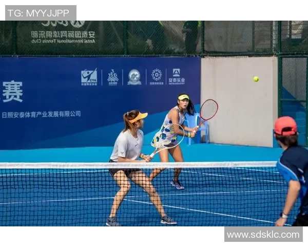 南京网球队与深圳网球队赛后复盘分析团队配合与战术执行的精彩瞬间 南京网球队与深圳网球队赛后复盘分析团队配合与战术执行的精彩瞬间